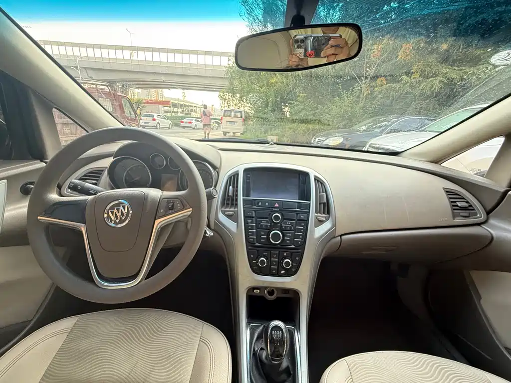 Buick Excelle 2013 GT 1.6L MT