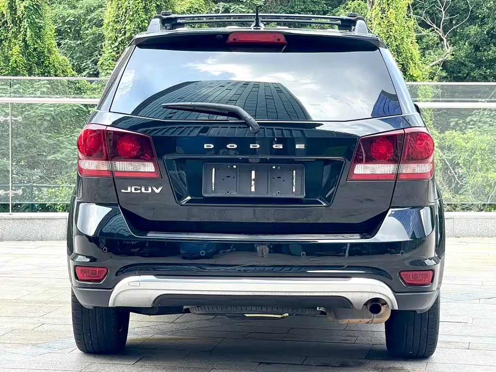 Dodge Journey — миниатюра 3