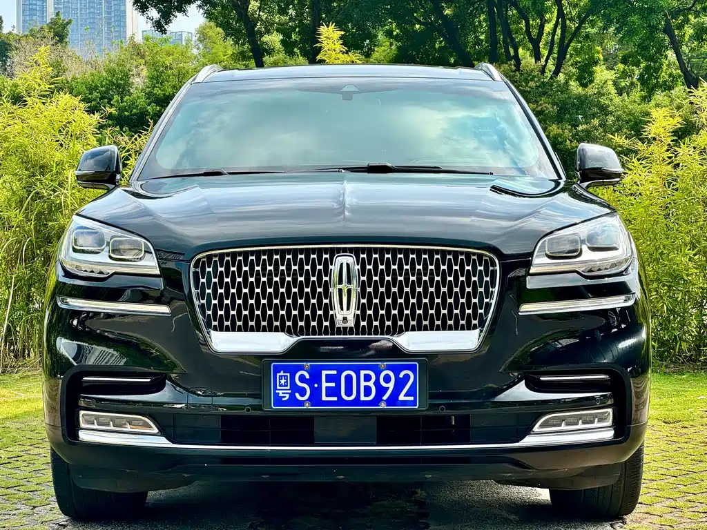 Lincoln Aviator — миниатюра 2