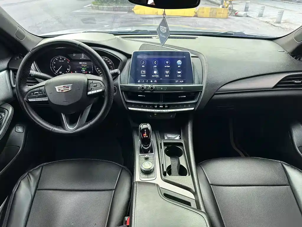 Cadillac CT5 — миниатюра 5