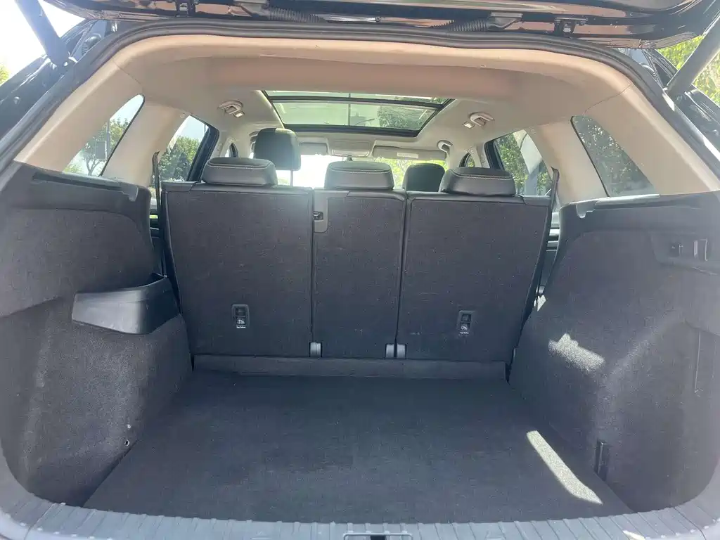 Skoda Kodiaq 2018 TSI330 5 мест Luxury