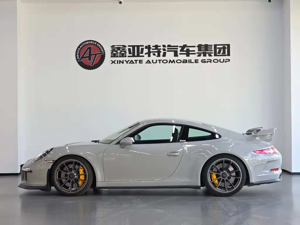 Porsche 911 2013 GT3 3.8L
