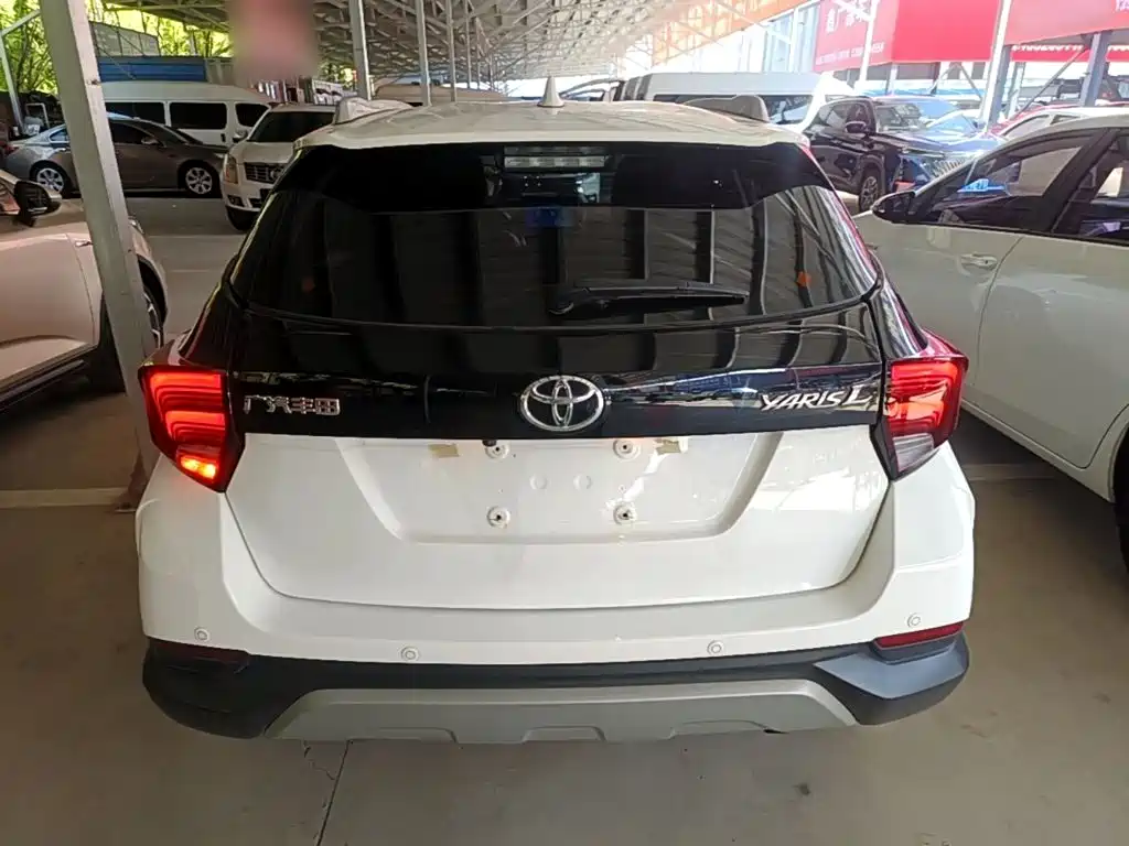 Toyota Yaris L — миниатюра 6