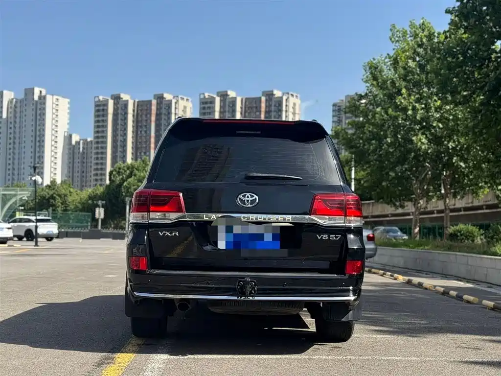Toyota Land Cruiser 2012 4.6L AT VX-R