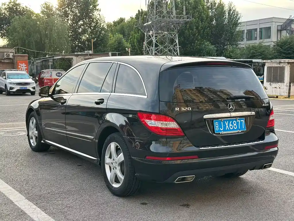 Mercedes-Benz R 2014 R 320 4MATIC Luxury