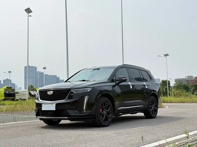 Cadillac XT6