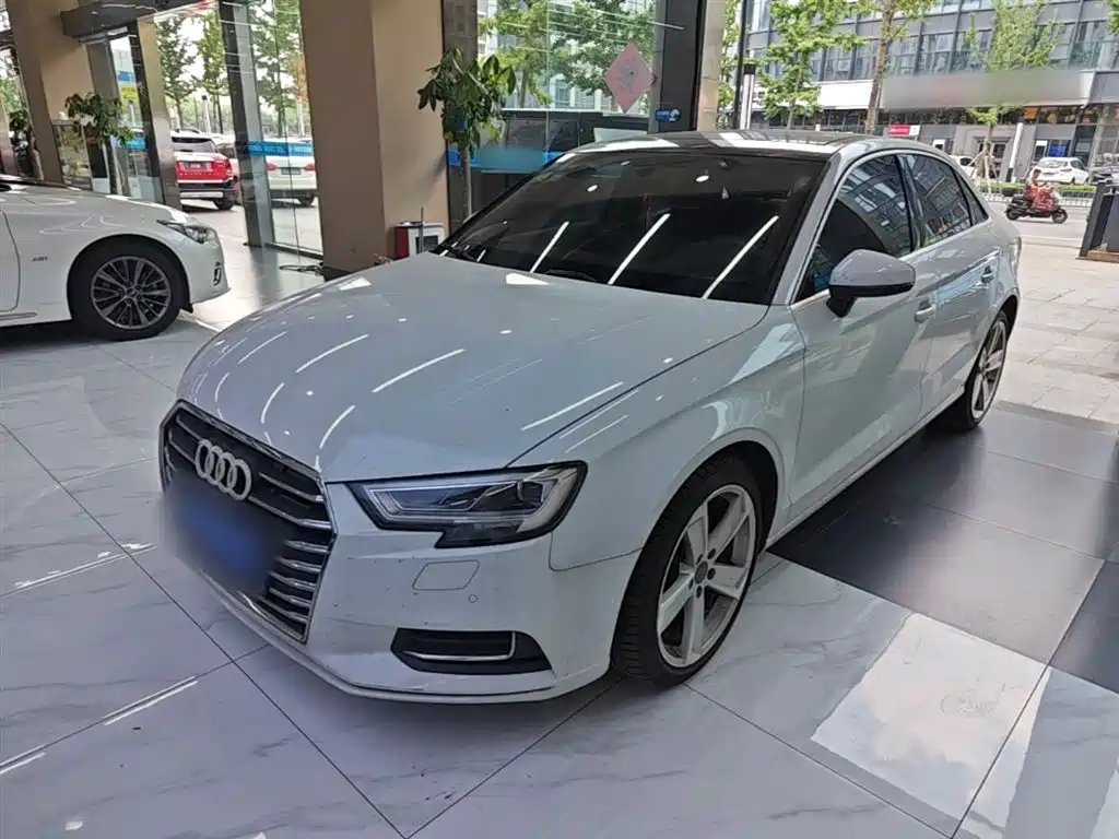 Купить Audi A3