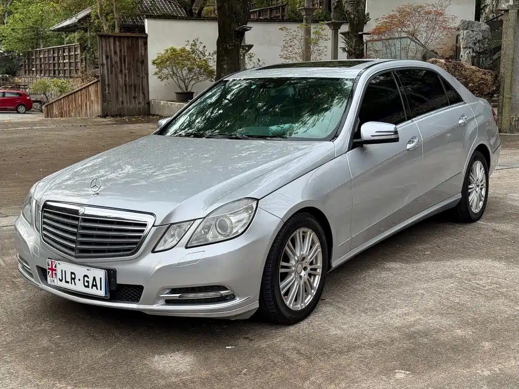 Mercedes-Benz E-Class 2012