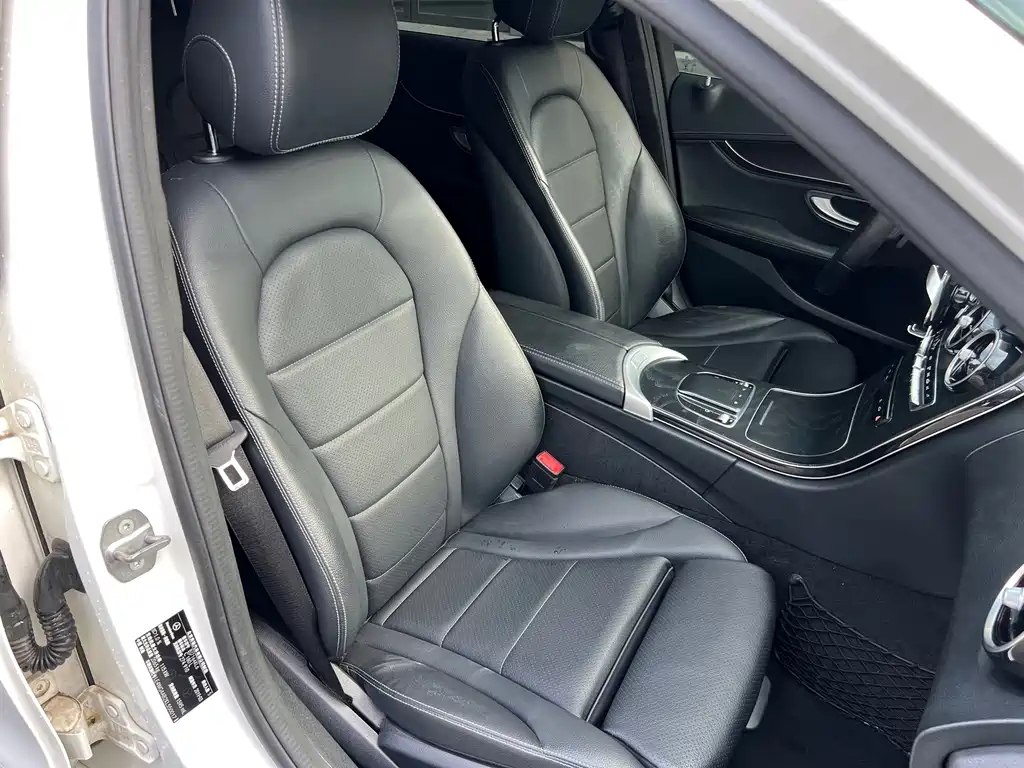Mercedes-Benz C-Class — миниатюра 7
