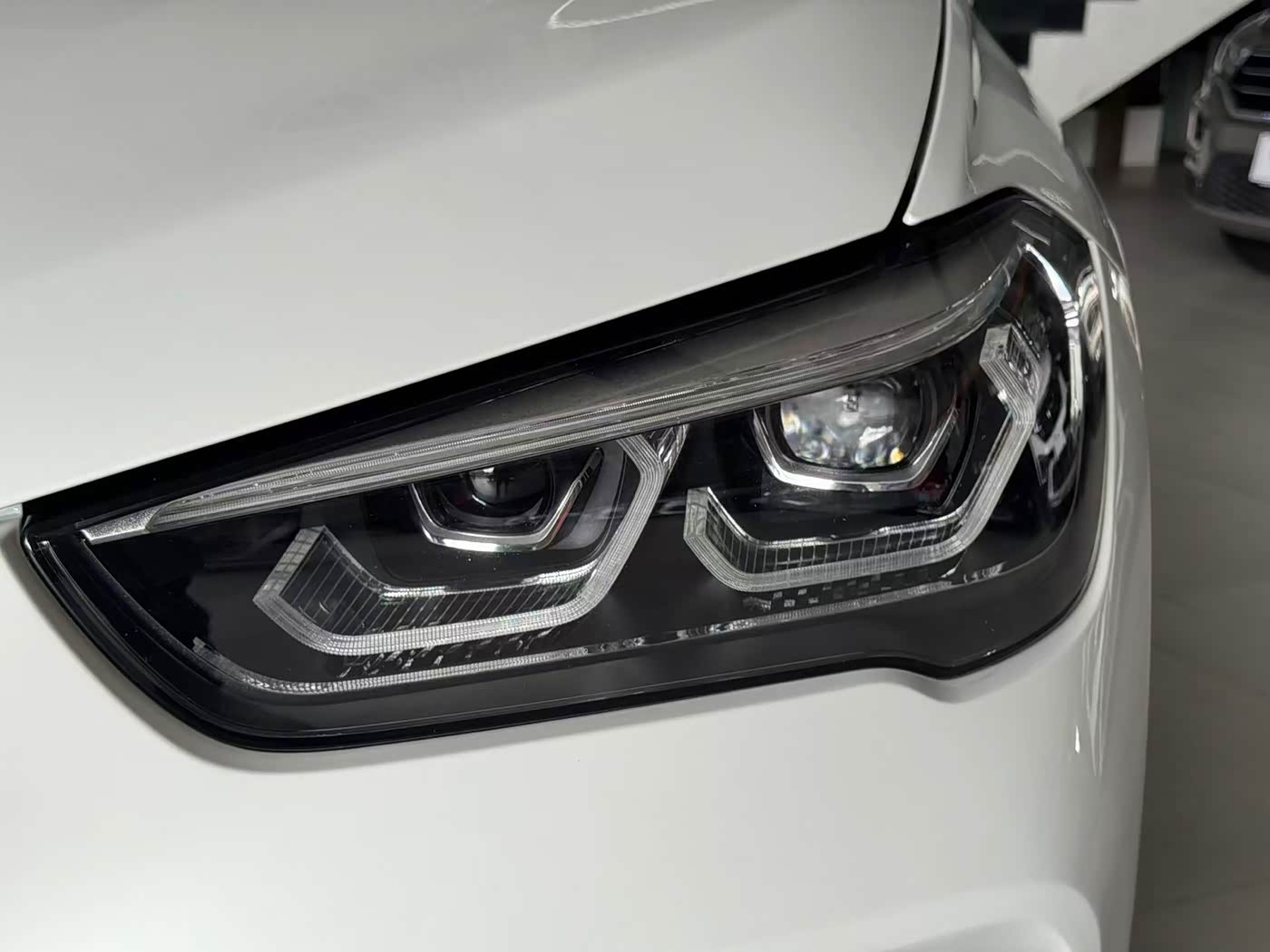 BMW X1 1.5 л 2023 г. Белый, пробег 30000 км
