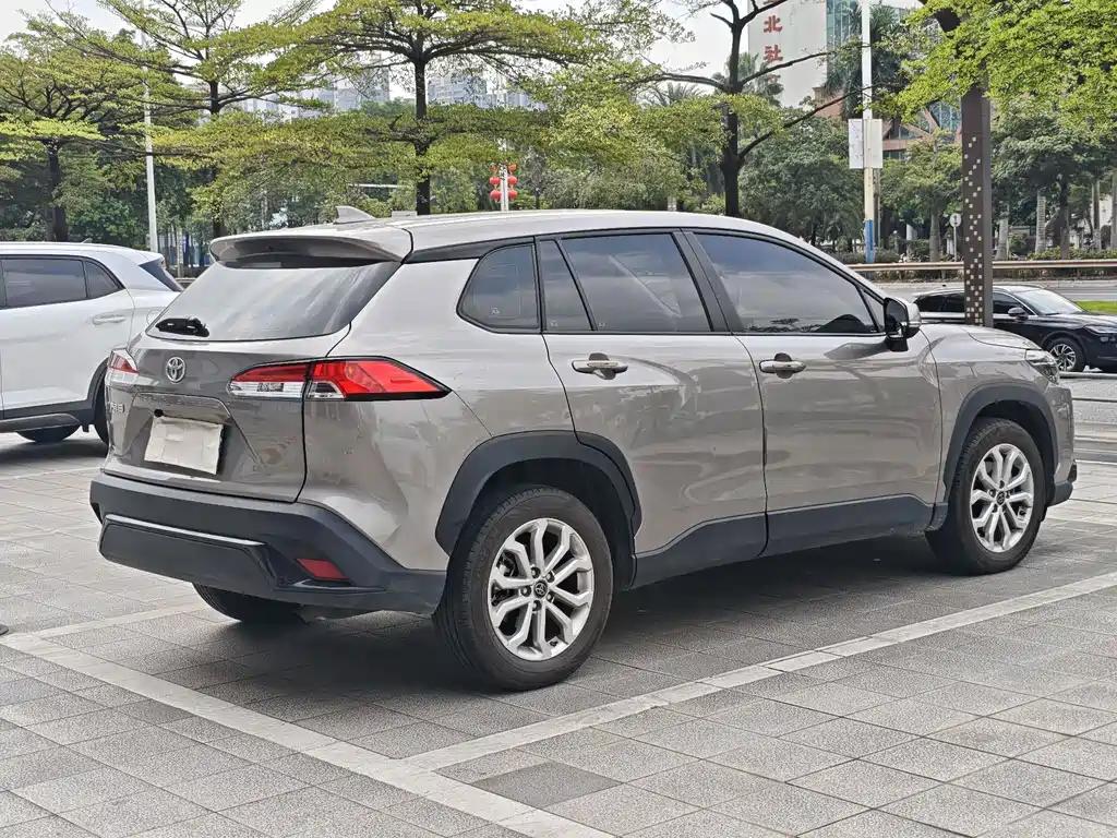 Toyota Frontlander — миниатюра 4