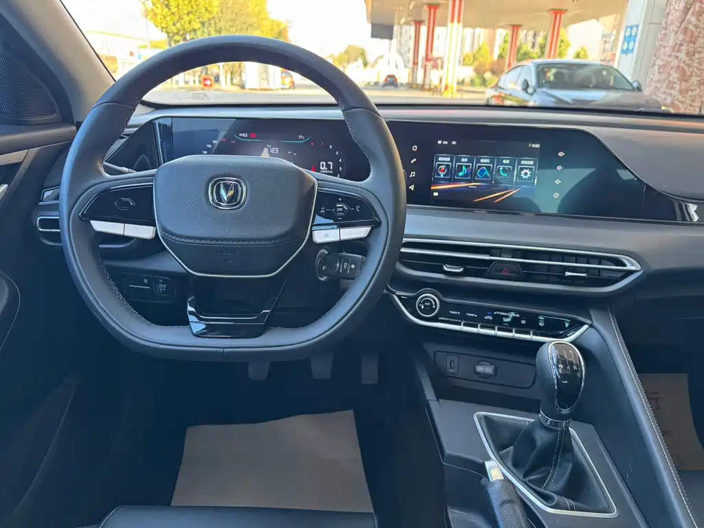 Changan Eado — миниатюра 9