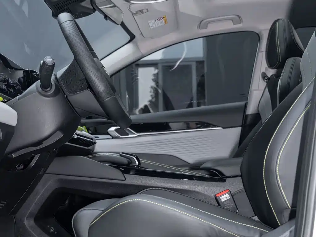 Geely Binyue — миниатюра 11