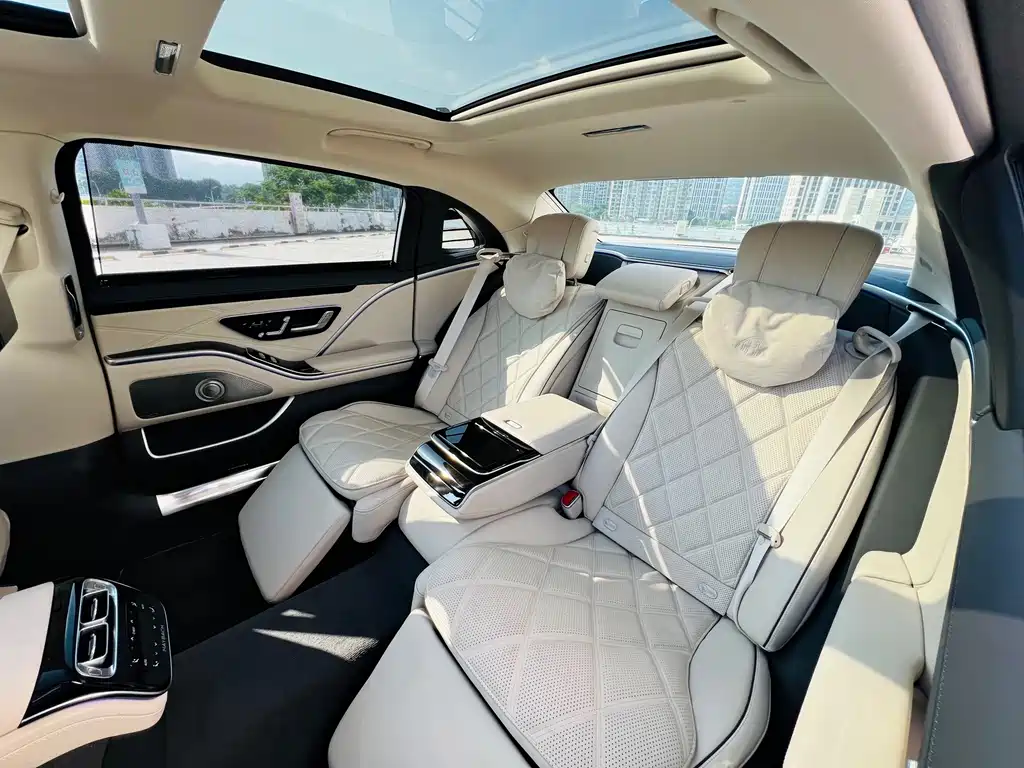 Mercedes-Benz S-Class — миниатюра 11
