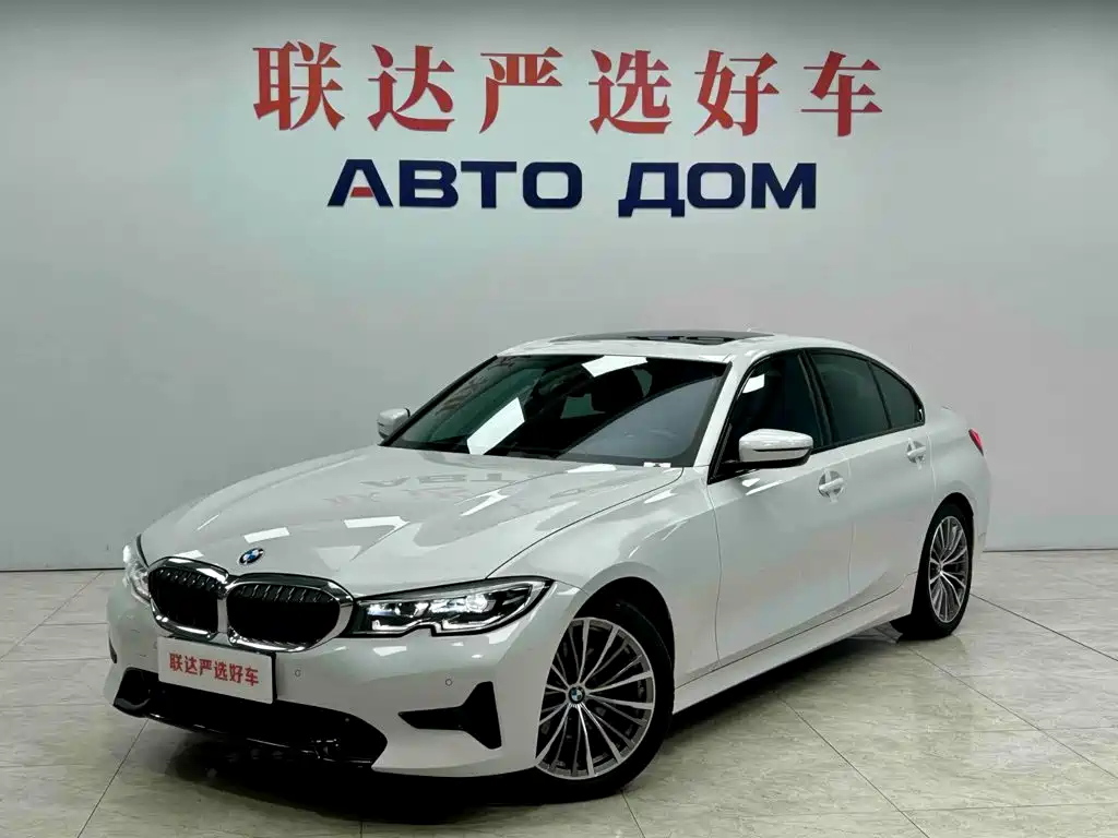 宝马3系 2022款 320i 运动套装 2022