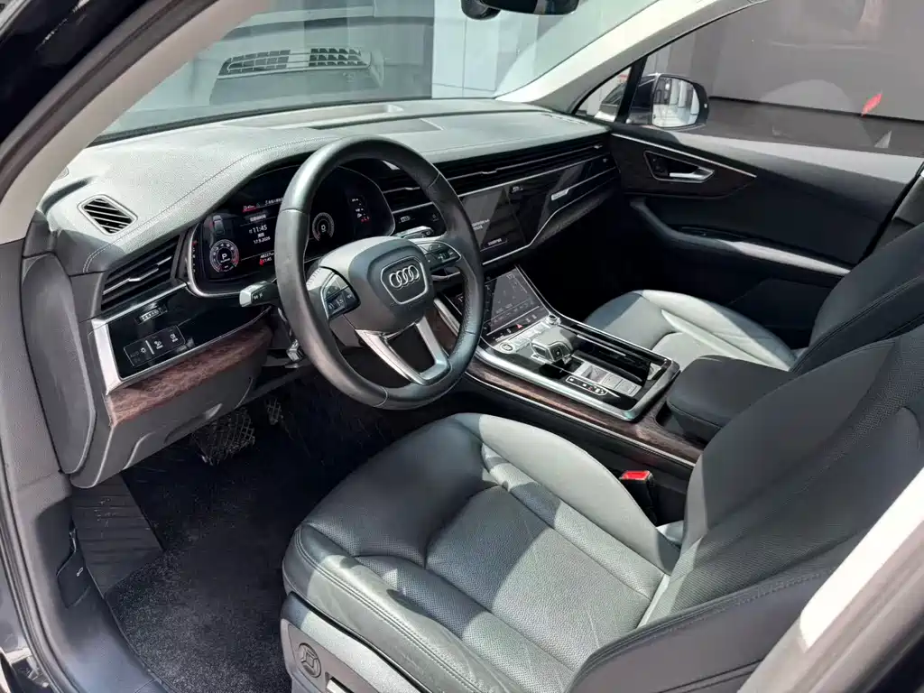 Audi Q7 — миниатюра 11