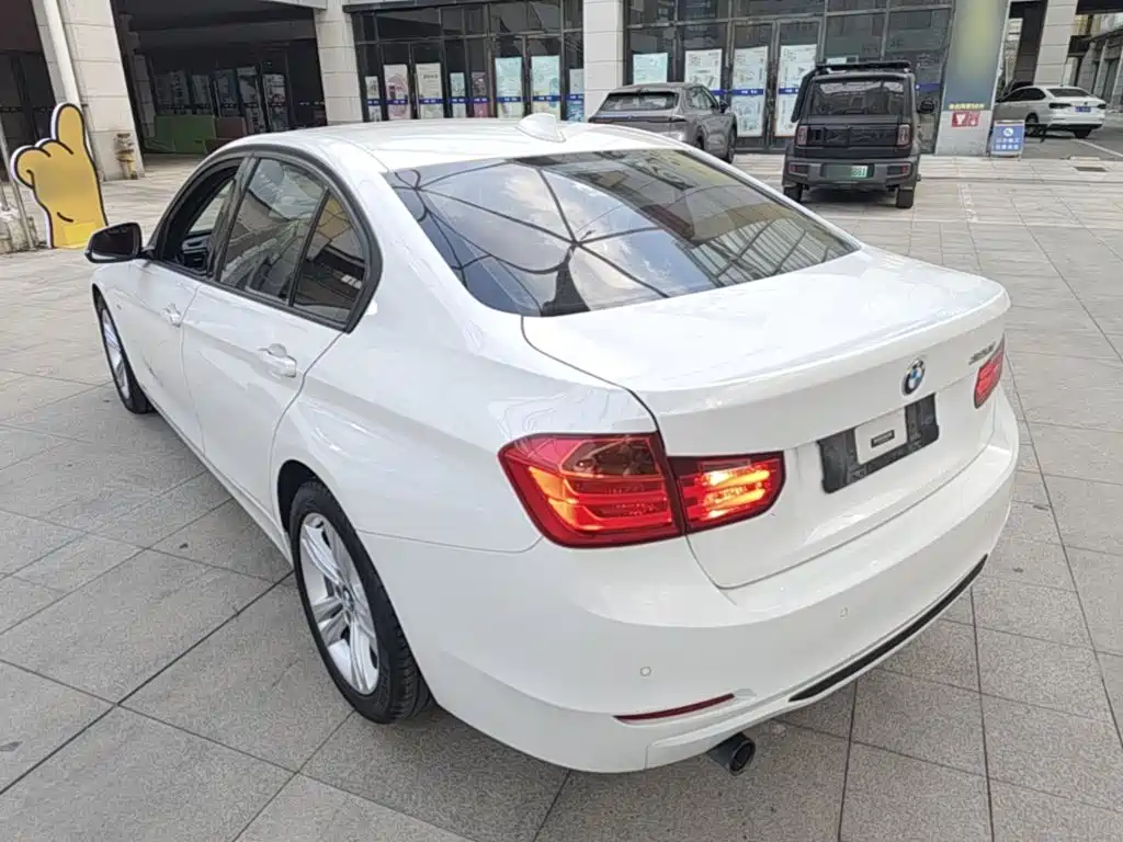 BMW 3 Series — миниатюра 5