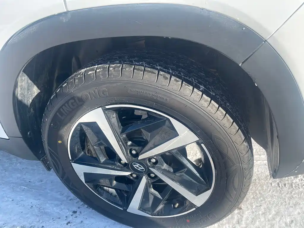 Hyundai ix35 - фото 19