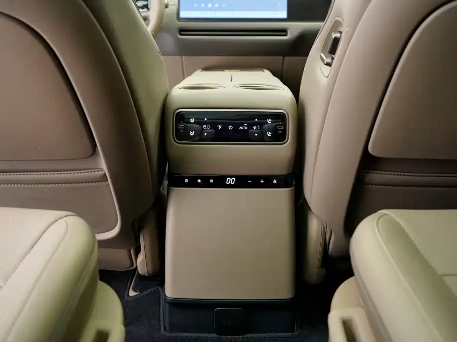 Li Auto Li i8 — миниатюра 23
