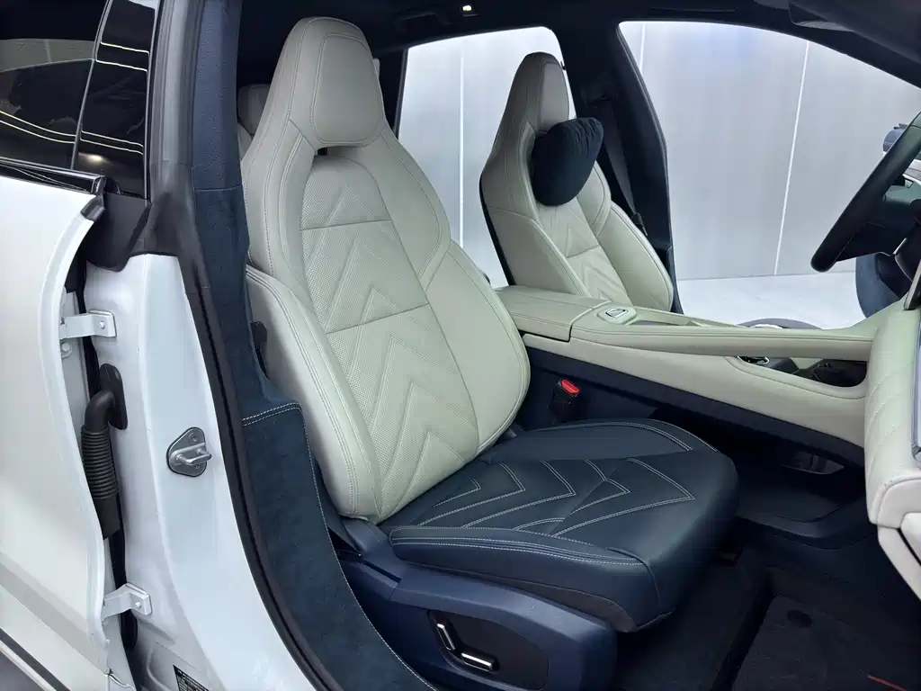 ZEEKR EXTREME KRYPTON 001