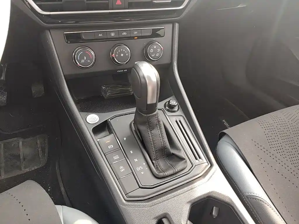 Volkswagen Lavida — миниатюра 14