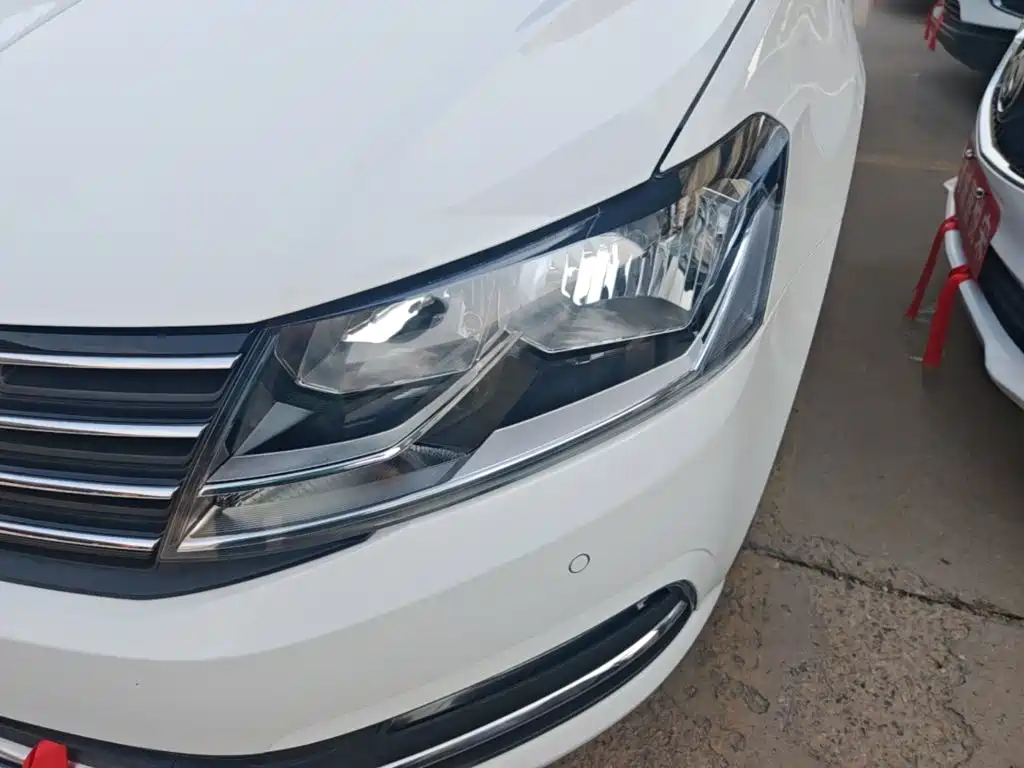 Volkswagen Lavida — миниатюра 24