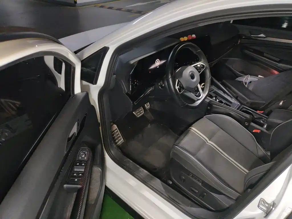 Volkswagen Golf — миниатюра 12