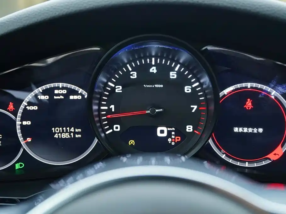 Porsche Cayenne — миниатюра 20