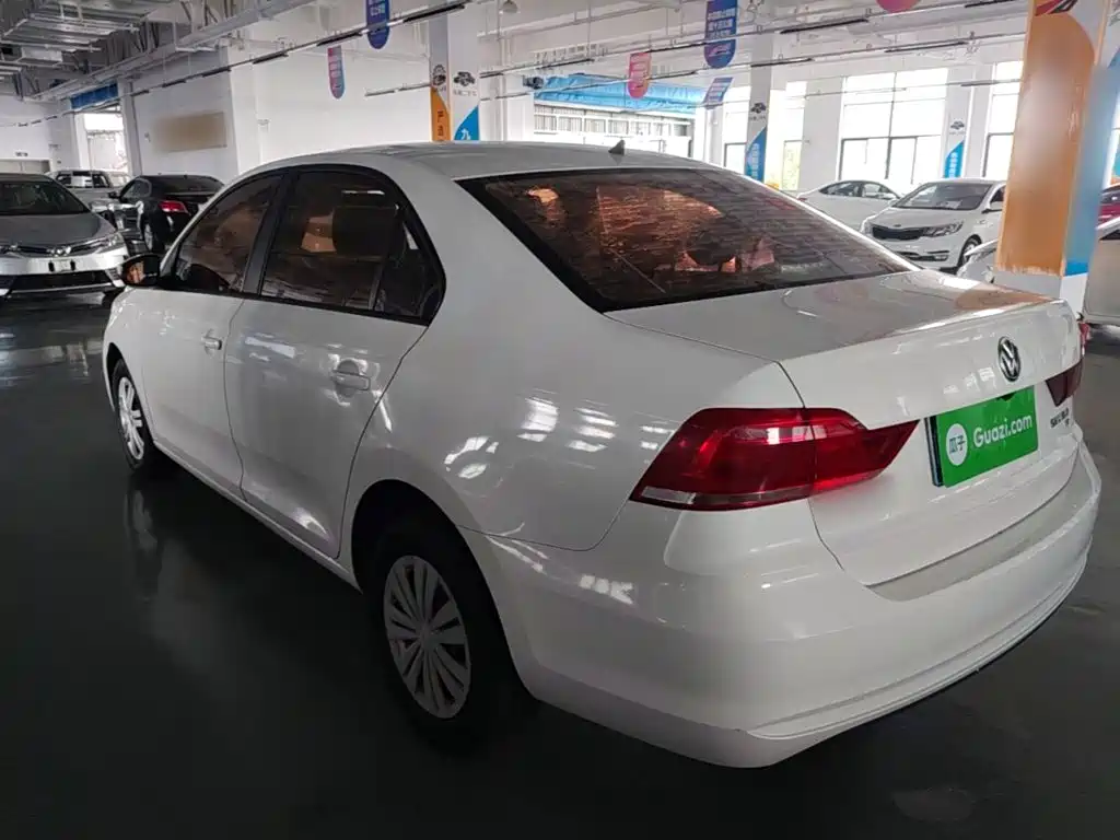 Volkswagen Santana — миниатюра 5