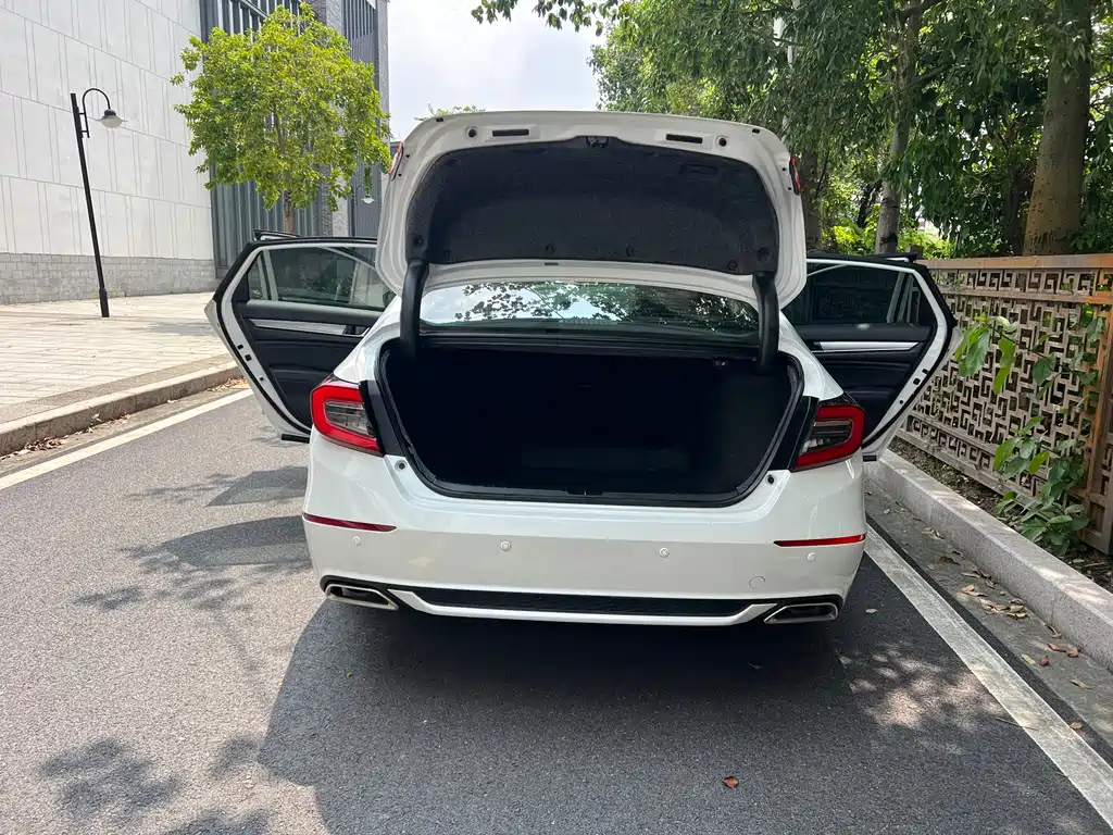 Honda Accord — миниатюра 25