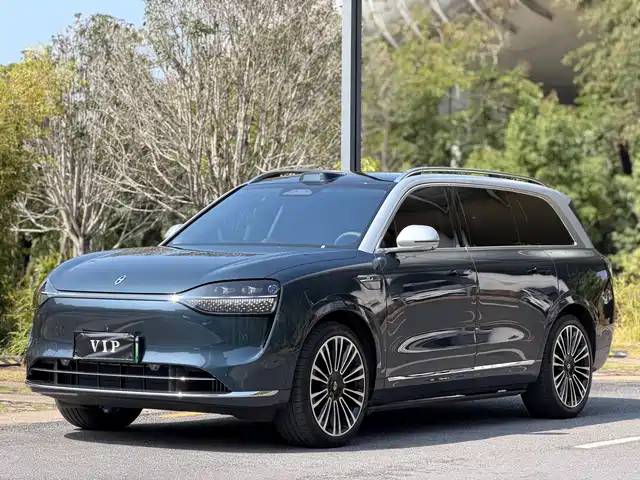 AITO ASK THE WORLD M9 2025