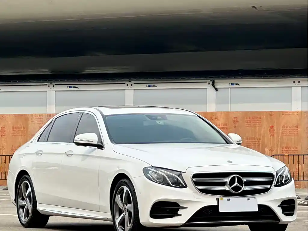 Mercedes-Benz E-Class — миниатюра 3