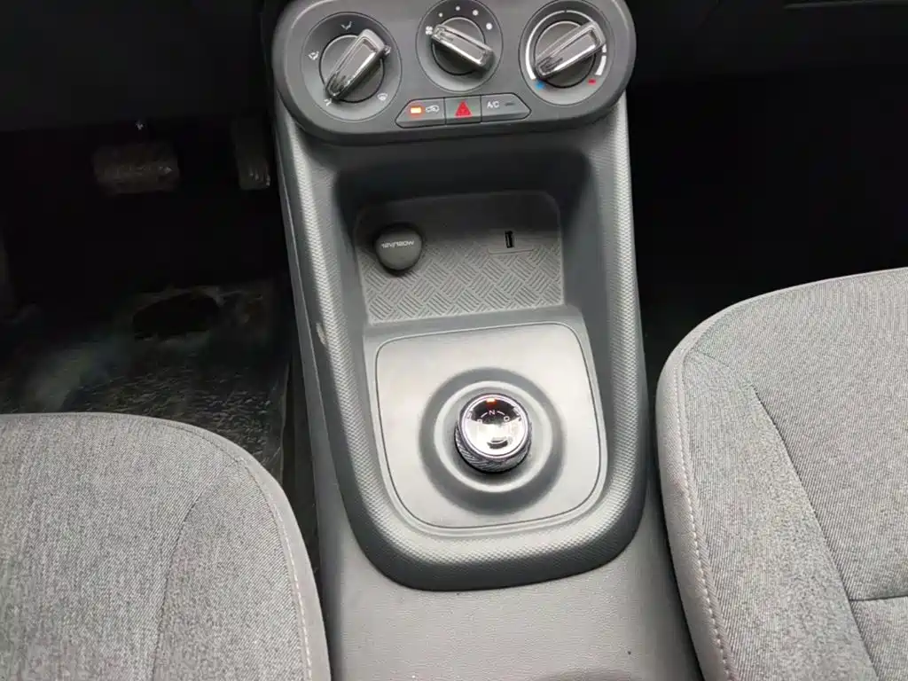 Wuling Hongguang EV — миниатюра 14