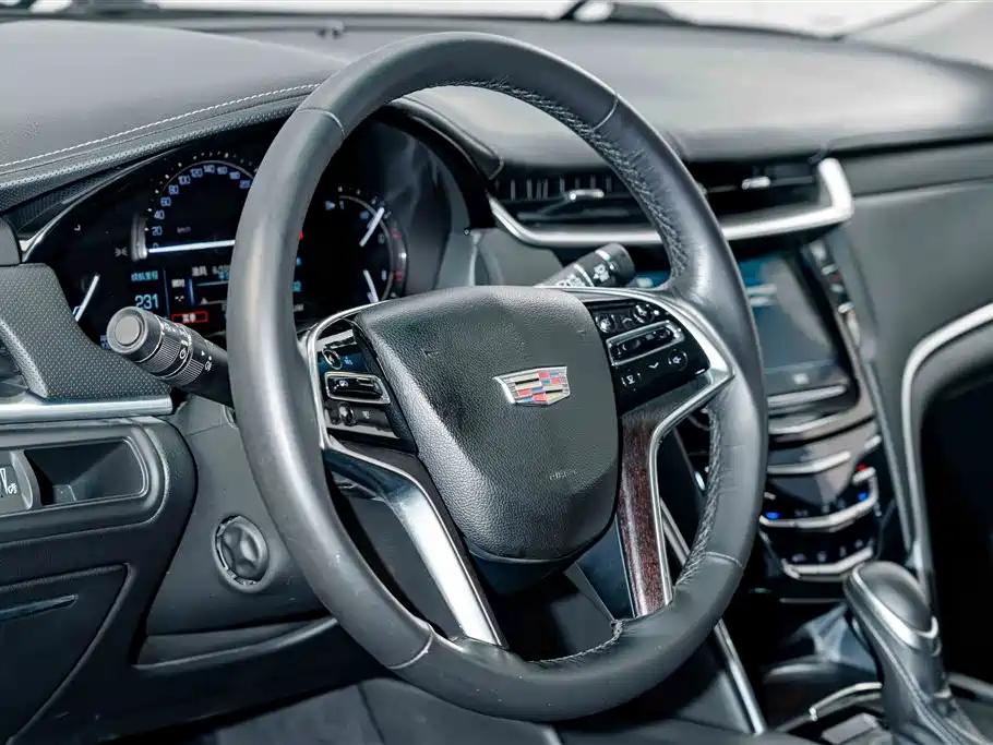 Cadillac XTS — миниатюра 9