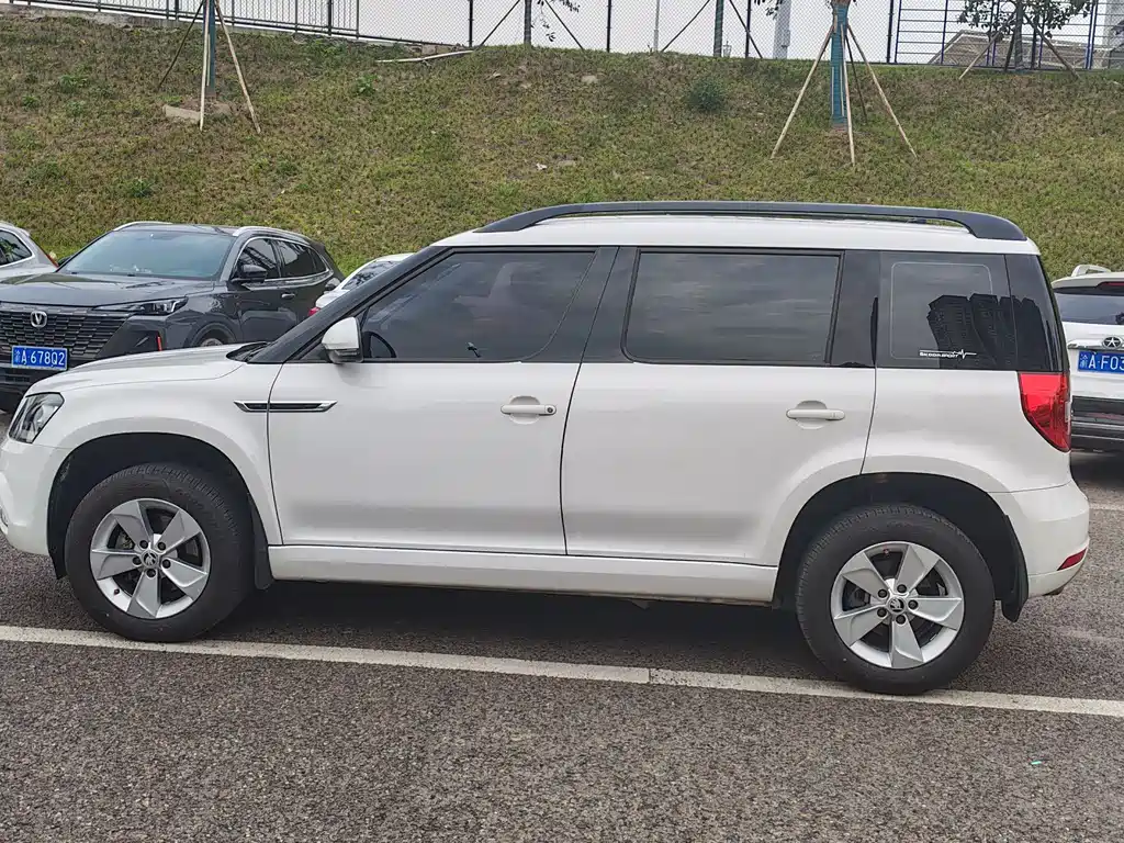 SKODA YETI