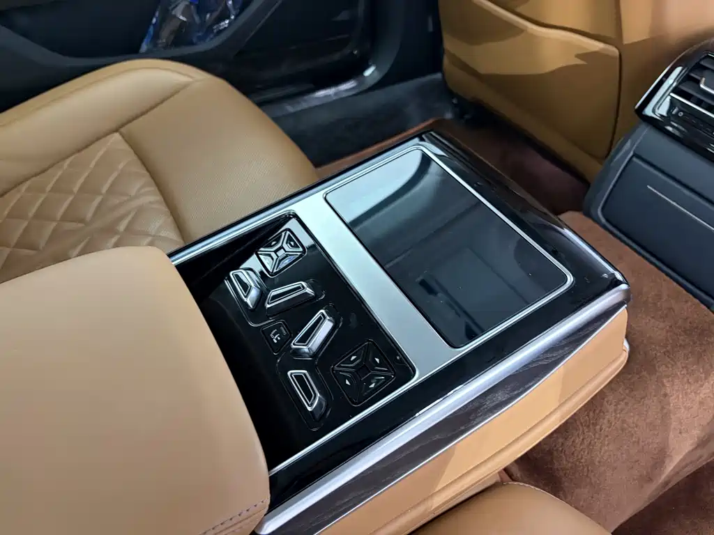 Audi A8 — миниатюра 19