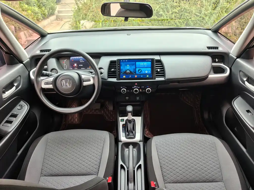 Honda Fit — миниатюра 8