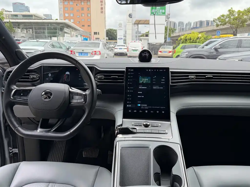 NIO ES6 — миниатюра 11