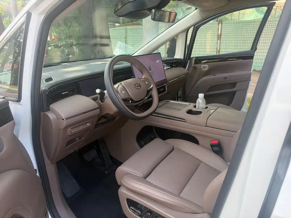 GAC Motor Trumpchi Xiangwang M8 — миниатюра 4