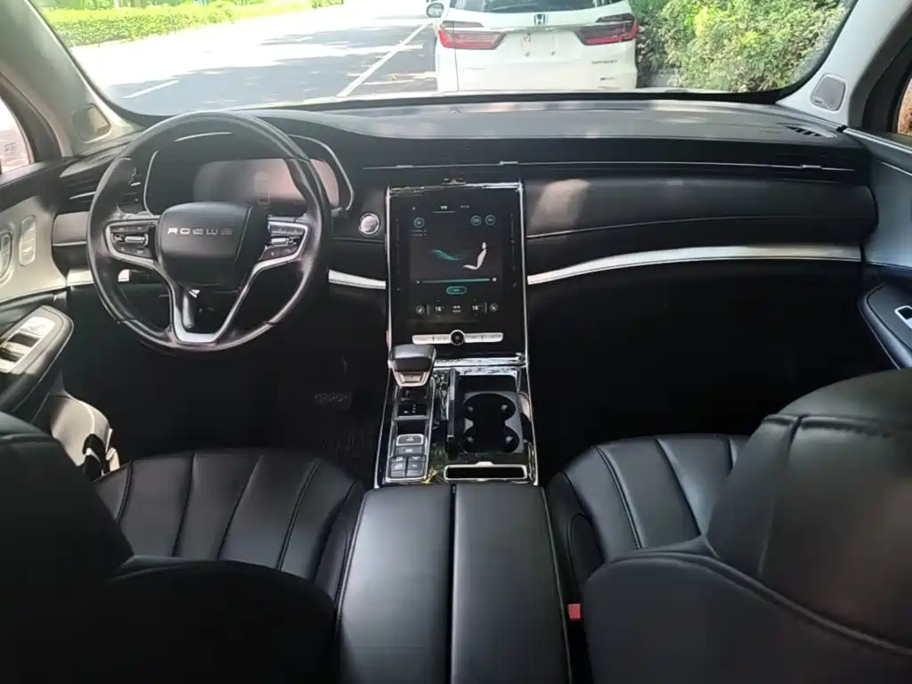 Roewe RX5 eMAX — миниатюра 10