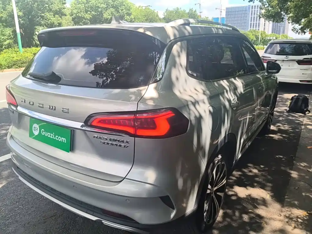 Roewe RX5 eMAX — миниатюра 7