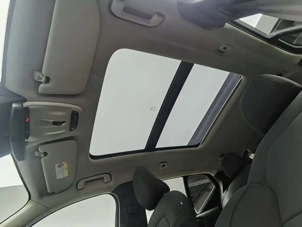 Volvo XC40 — миниатюра 14