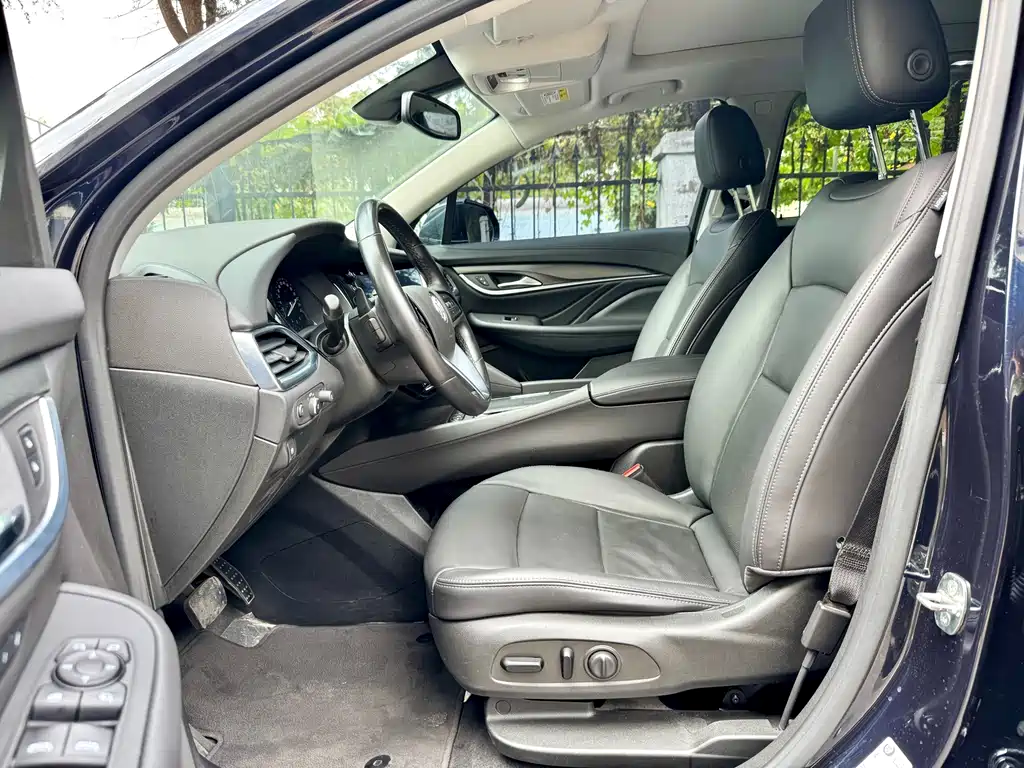 Buick Enclave — миниатюра 14