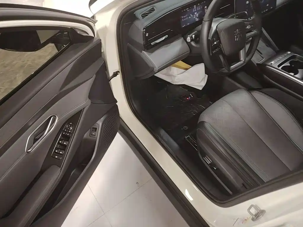 BYD Qin L — миниатюра 16