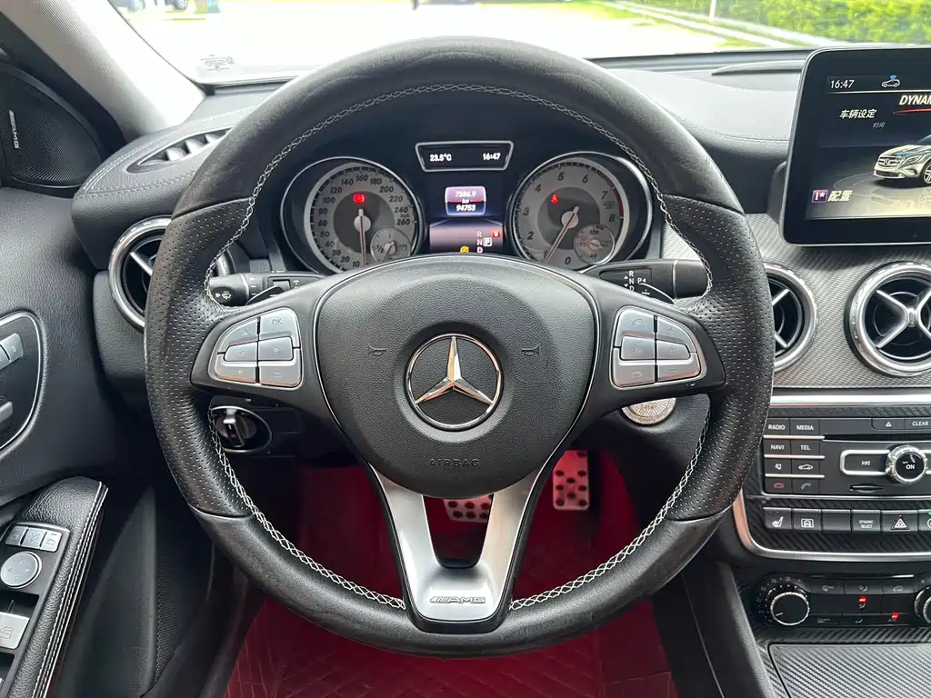 Mercedes-Benz GLA — миниатюра 22