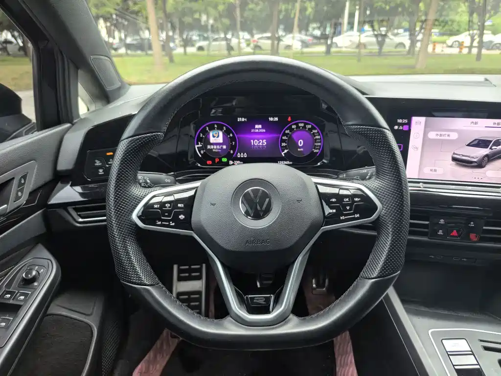 Volkswagen Golf — миниатюра 9