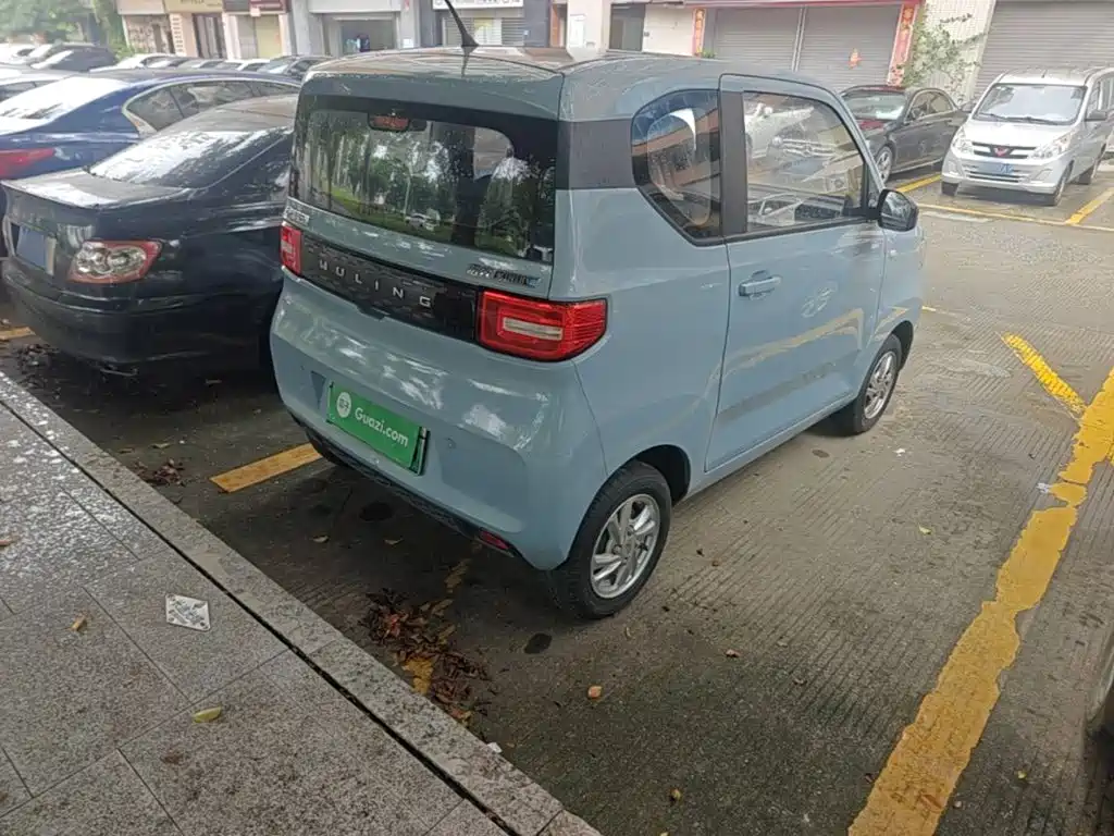 Wuling MINIEV — миниатюра 7