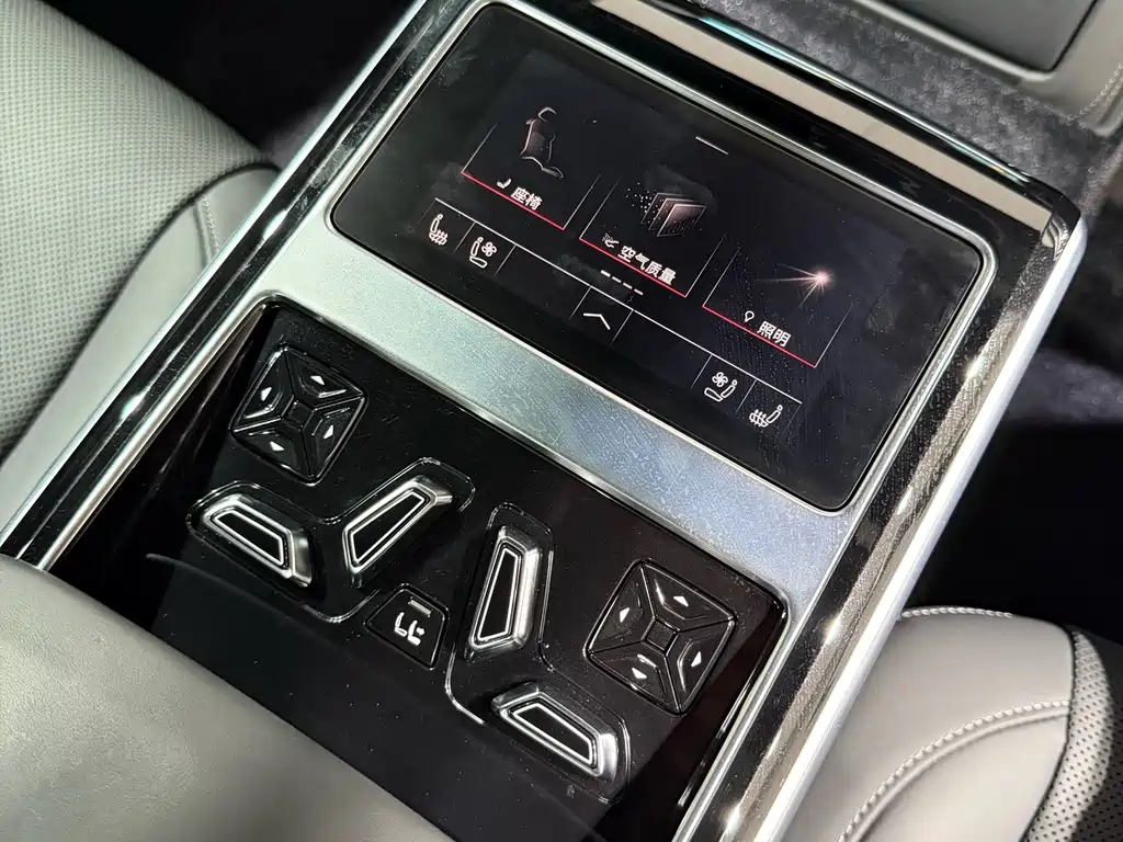 Audi S8 — фотографии объявления, Фото 11