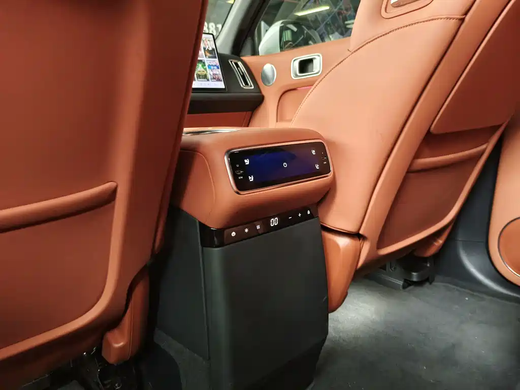 Li Auto Li L8 — миниатюра 11