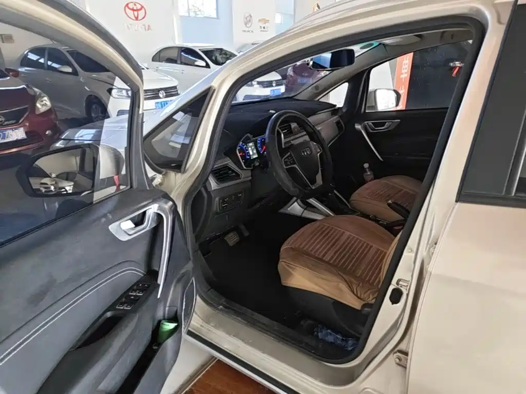 Geely Vision X3 — миниатюра 16